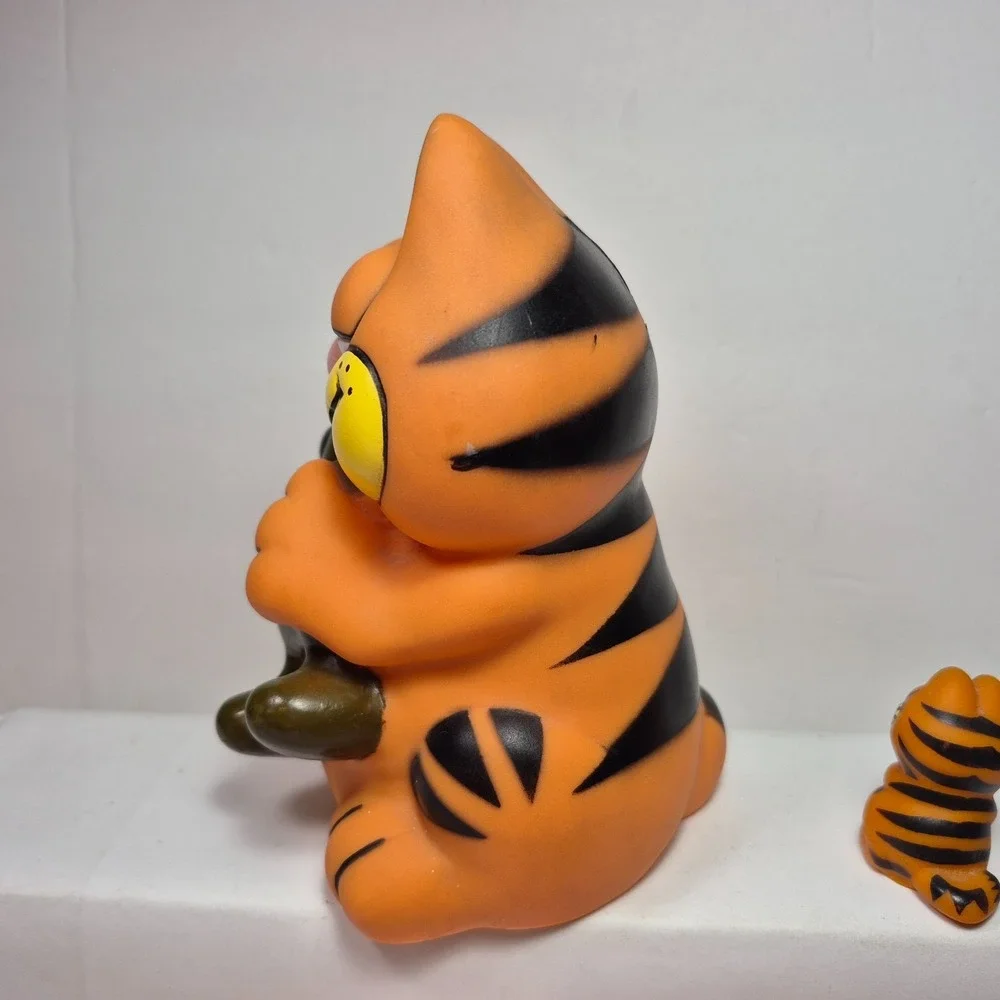 Vintage Garfield Rubber Pencil Topper Silly Straws Garfield /Pokey Piggy Bank